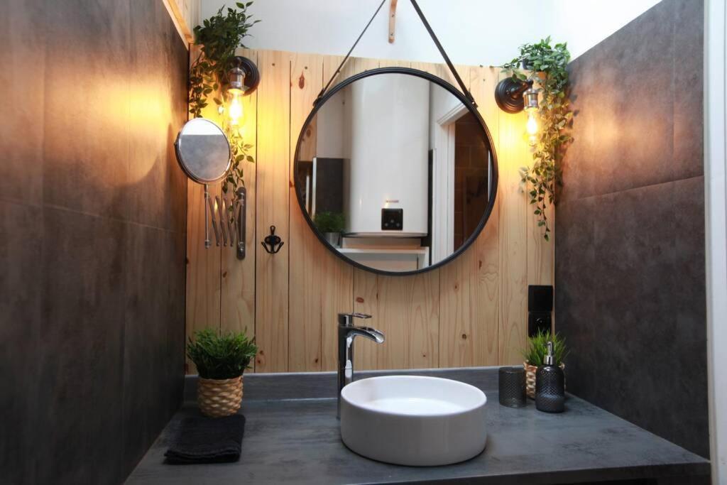 Love Room Romantique Les Petits Plaisirs 앙제 외부 사진